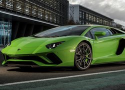 Zielone Lamborghini Aventador S