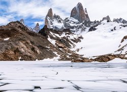 Park Narodowy Los Glaciares, Zima, Góry, Szczyt Fitz Roy, Jezioro, Laguna de los Tres, Patagonia, Argentyna