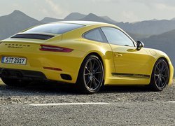 Żółte, Porsche 911 Carrera T, 2018