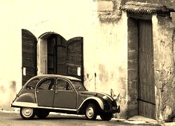 Sepia
