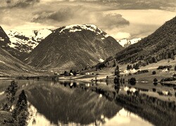 Sepia