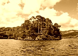 Sepia
