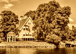 Sepia