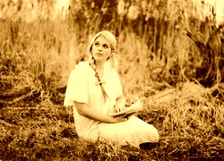 Sepia