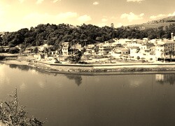 Sepia