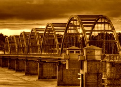 Sepia