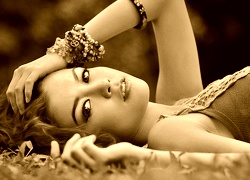 Sepia