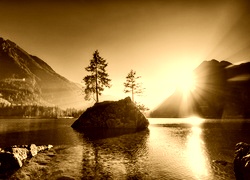 Sepia