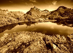 Sepia