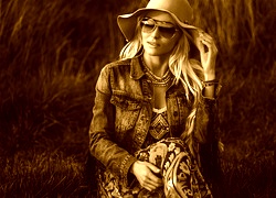 Sepia