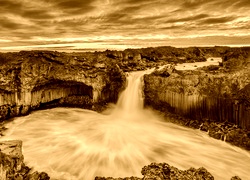 Sepia