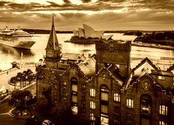 Sepia