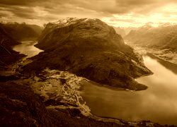 Sepia