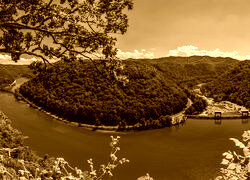 Sepia