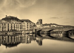 Sepia