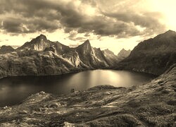 Sepia