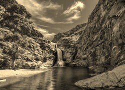 Sepia