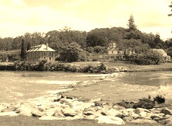 Sepia