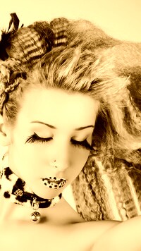 Sepia