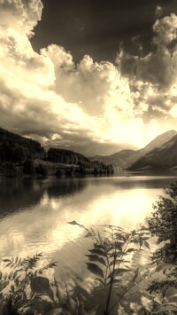 Sepia