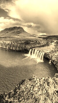 Sepia