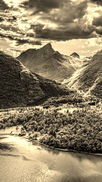 Sepia