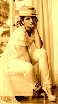 Sepia