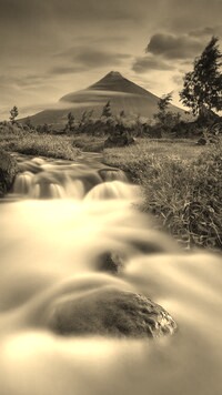Sepia