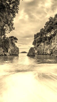 Sepia
