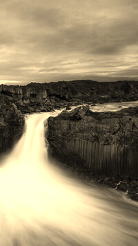 Sepia