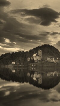 Sepia