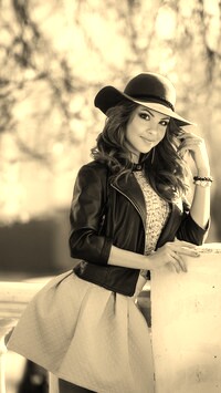 Sepia