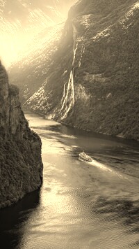 Sepia