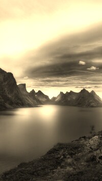 Sepia