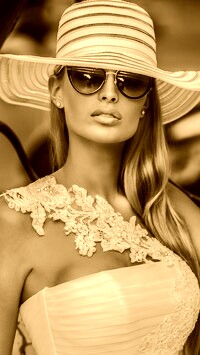 Sepia