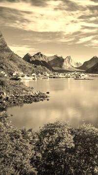 Sepia