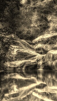 Sepia