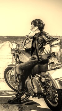 Sepia