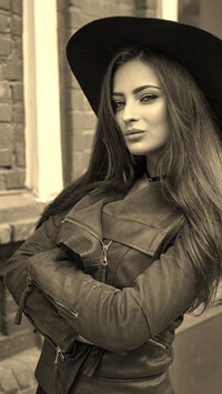 Sepia