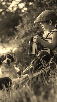 Sepia