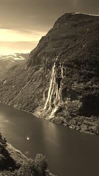 Sepia