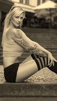 Sepia