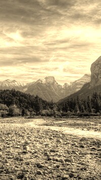 Sepia