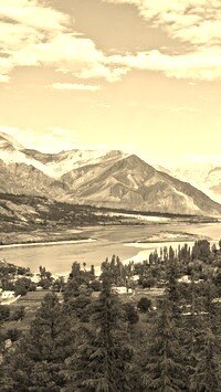 Sepia