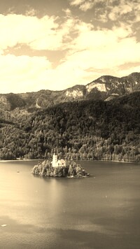 Sepia