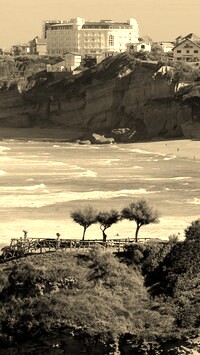 Sepia
