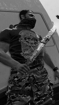 Szary