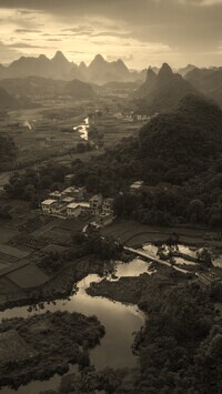 Sepia