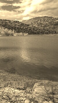 Sepia