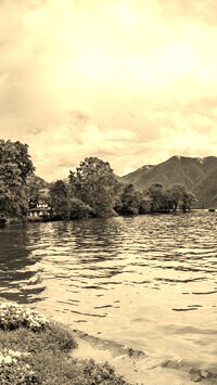 Sepia